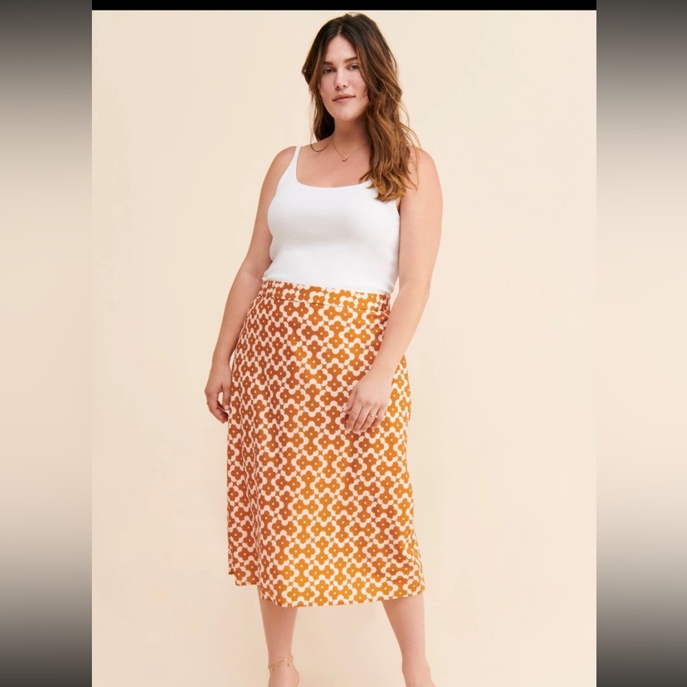 Hutch Anthropologie Mod Geo Slip Skirt Brown and White 0